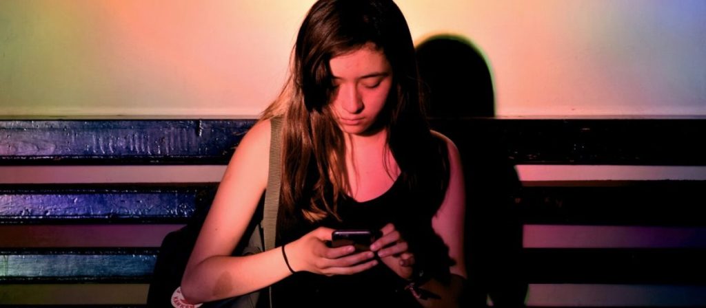 Hoe kan ik mijn telefoon gebruiken zonder overprikkeld te raken?