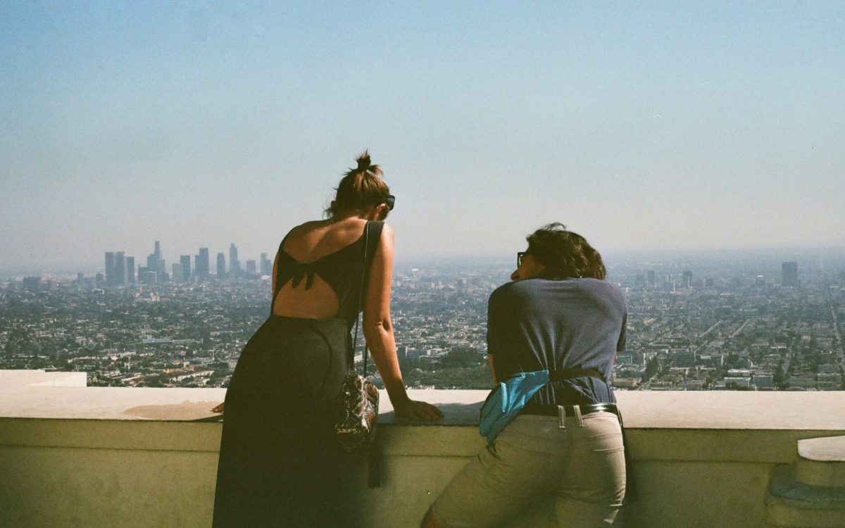 Waarom je je als HSP’er ongemakkelijk voelt bij oppervlakkige gesprekken